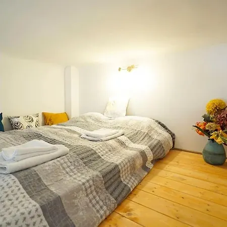 R69 Apartment *