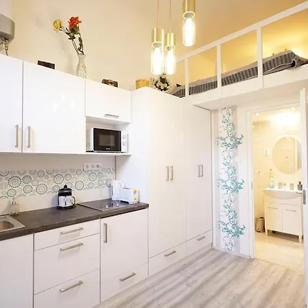 R69 Apartment
