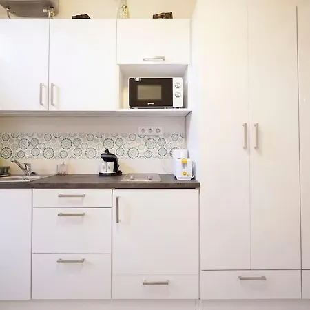 R69 Apartment *