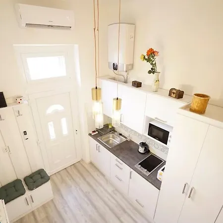 Apartment R69